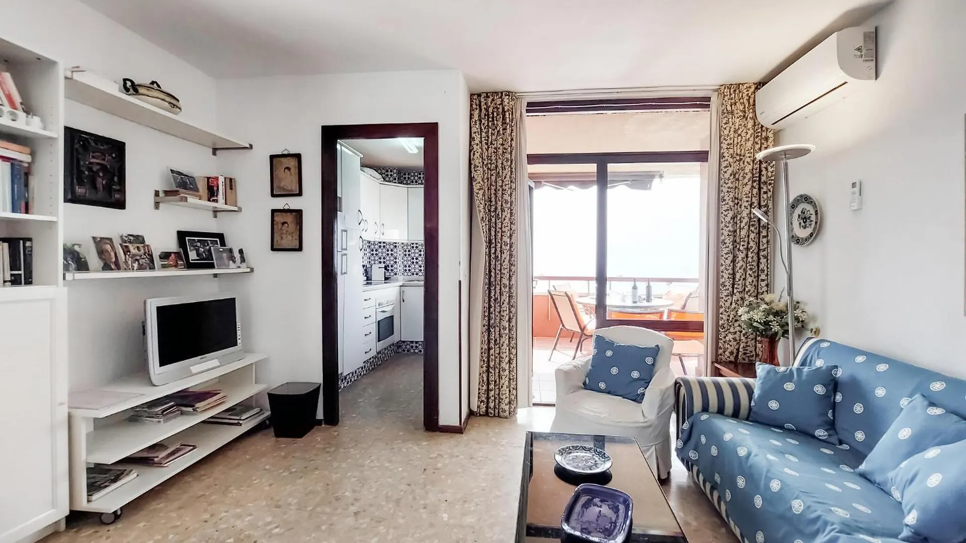 Stunning Apartment In Torremolinos With Kitchen 0*,  إسبانيا