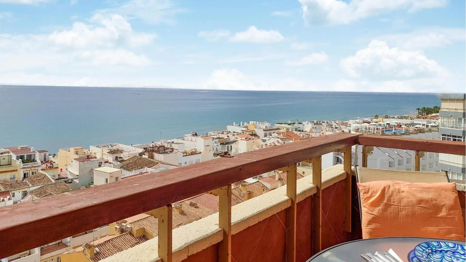 Stunning Apartment In Torremolinos With Kitchen إسبانيا
